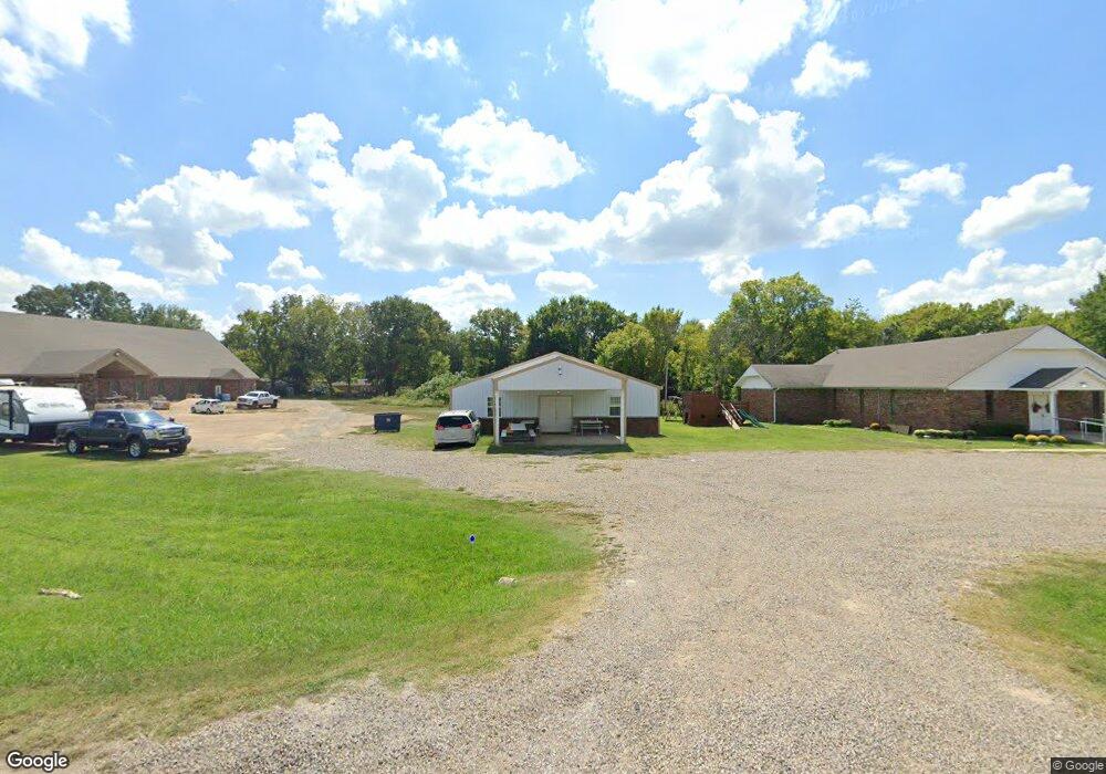 300 E Sequoyah St, Muldrow, OK 74948 - photo 1