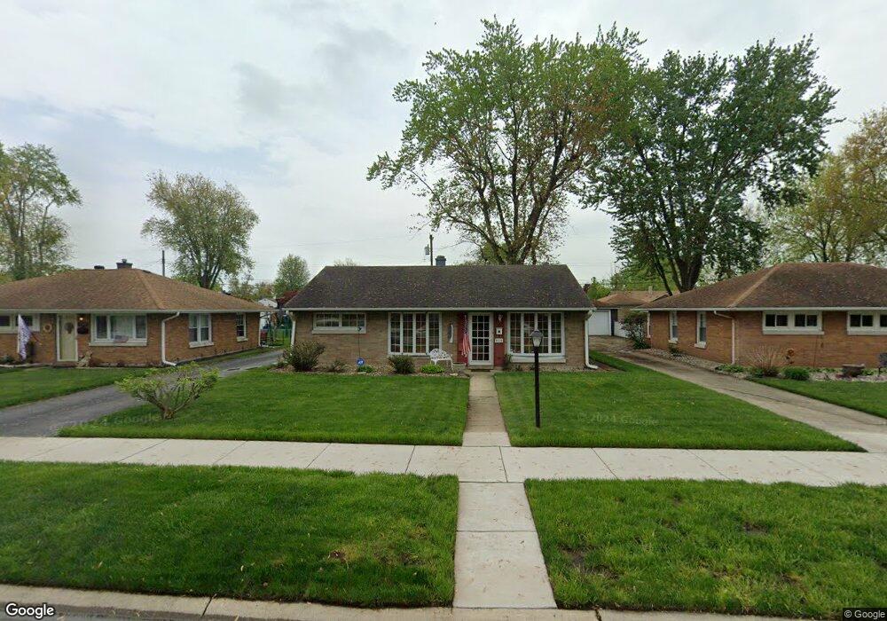 609 W Pine St, Griffith, IN 46319 - photo 1