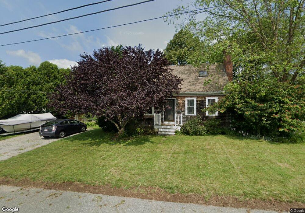 24 Highland St, South Dartmouth, MA 02748 - photo 1