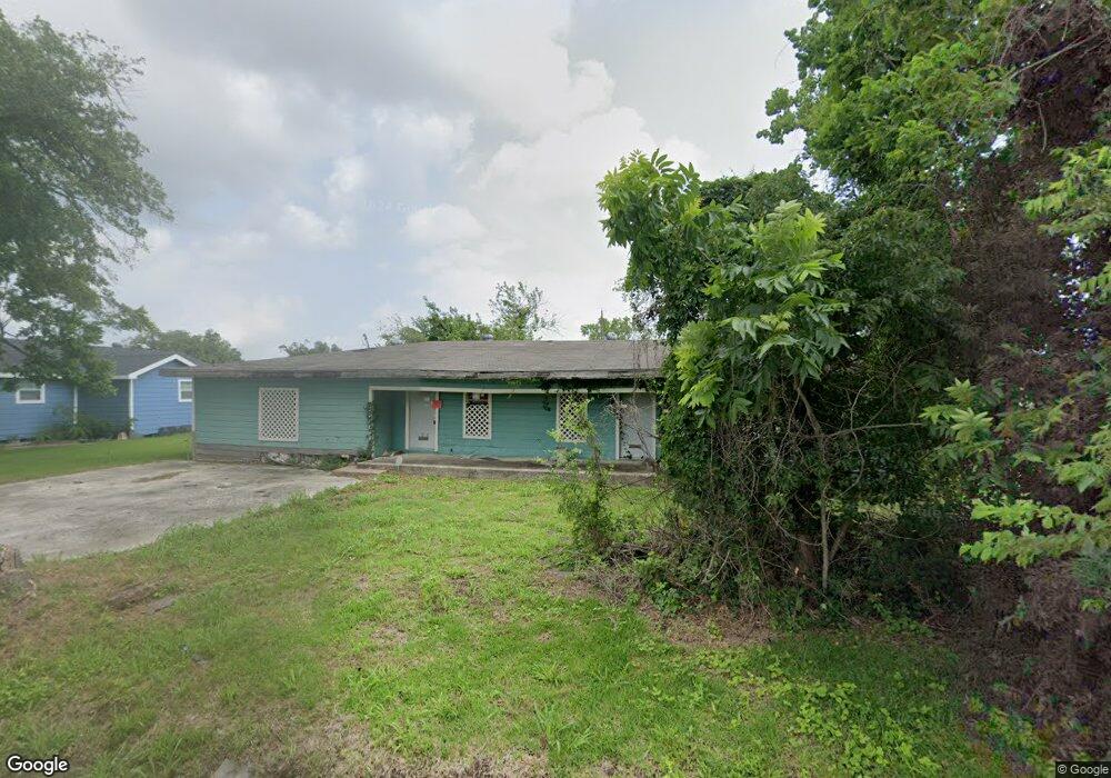 2215 Dewey St, Lake Charles, LA 70601 - photo 1