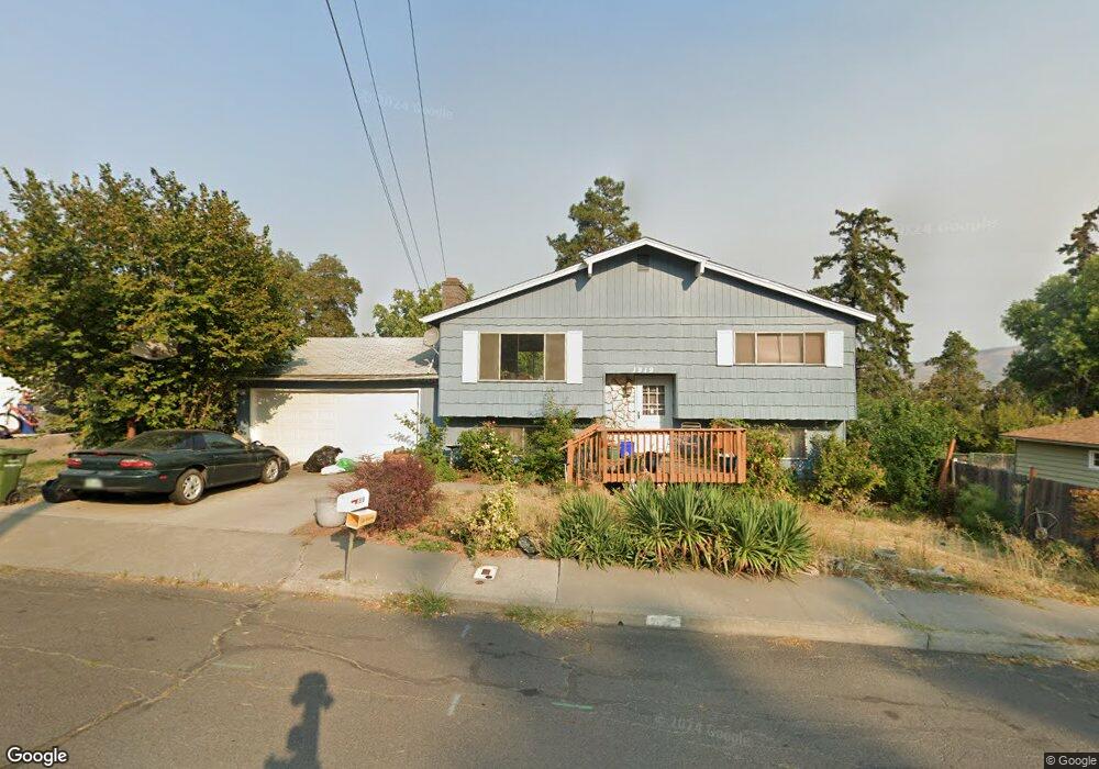 1919 Garrison St, the Dalles, OR 97058 - photo 1