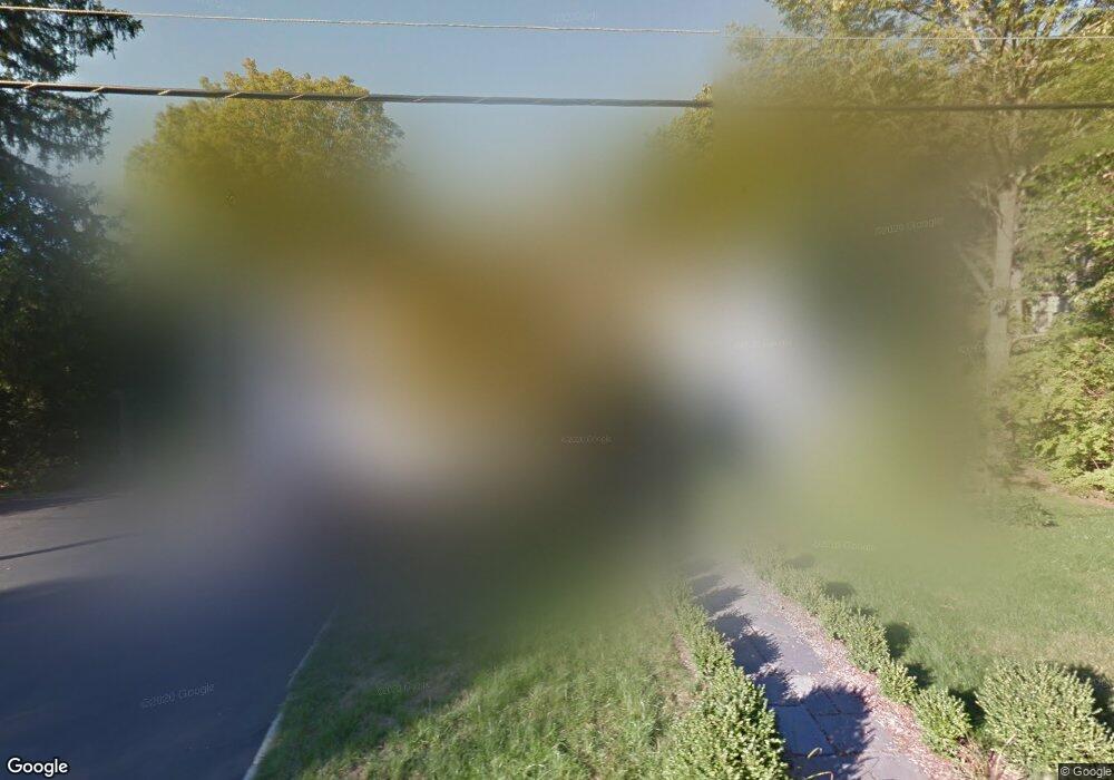 8 Hobart Rd, Wellesley, MA 02482 - photo 1