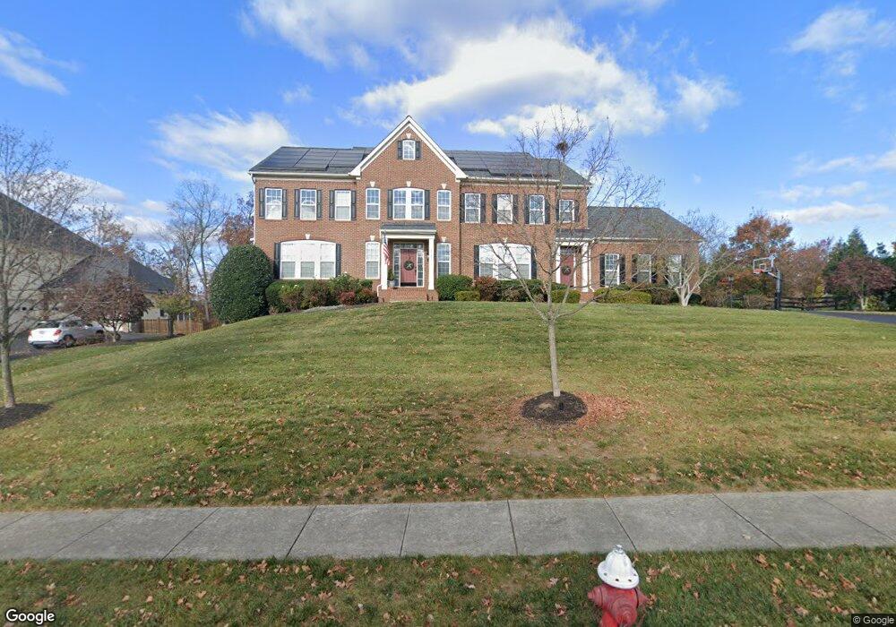 21577 Burnt Hickory Ct, Broadlands, VA 20148 - photo 1