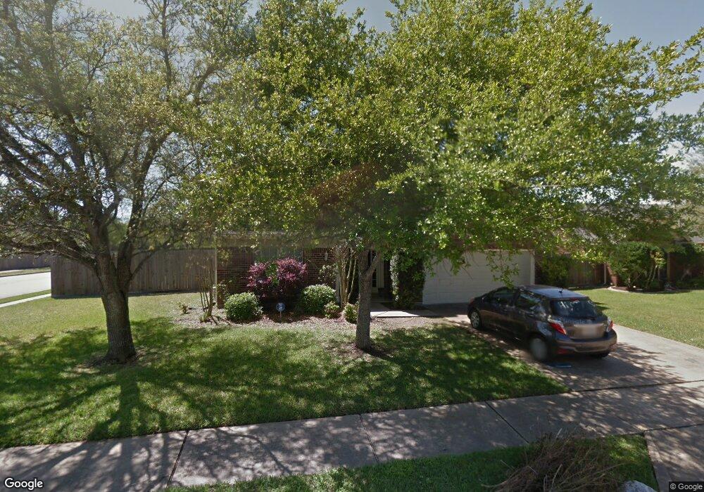 3916 Hazelwood Dr, Pearland, TX 77584 - photo 1