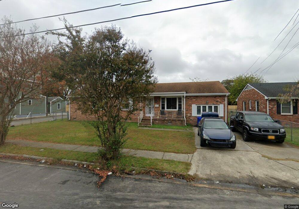 1928 Effingham St, Portsmouth, VA 23704 - photo 1