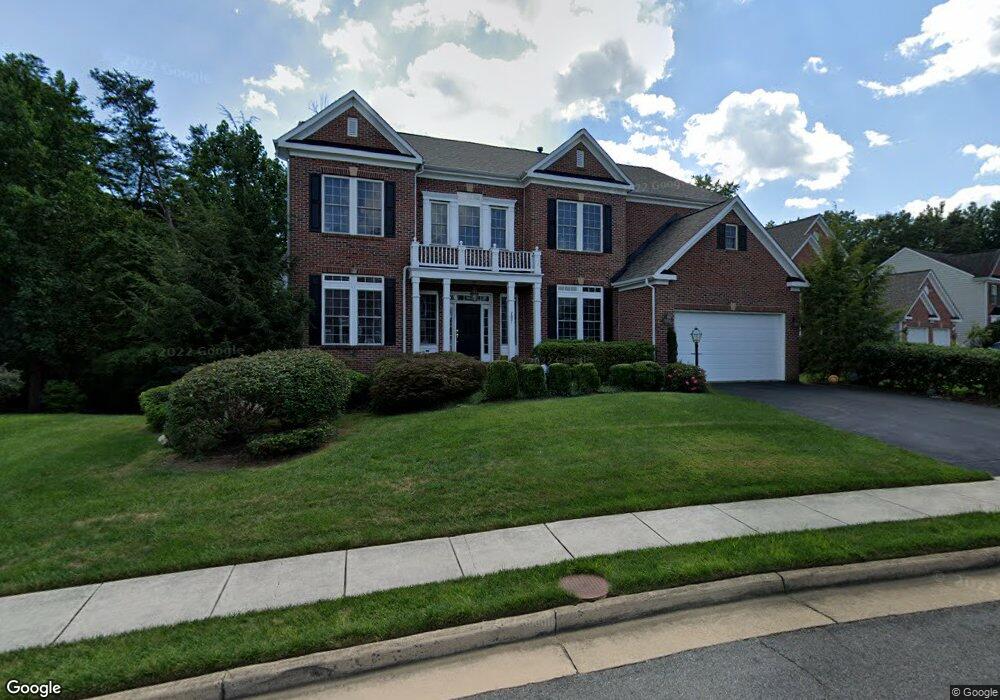 7821 Rose Garden Ln, Springfield, VA 22153 - photo 1