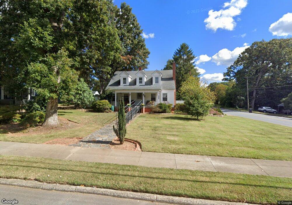 202 E End Ave, Statesville, NC 28677 - photo 1