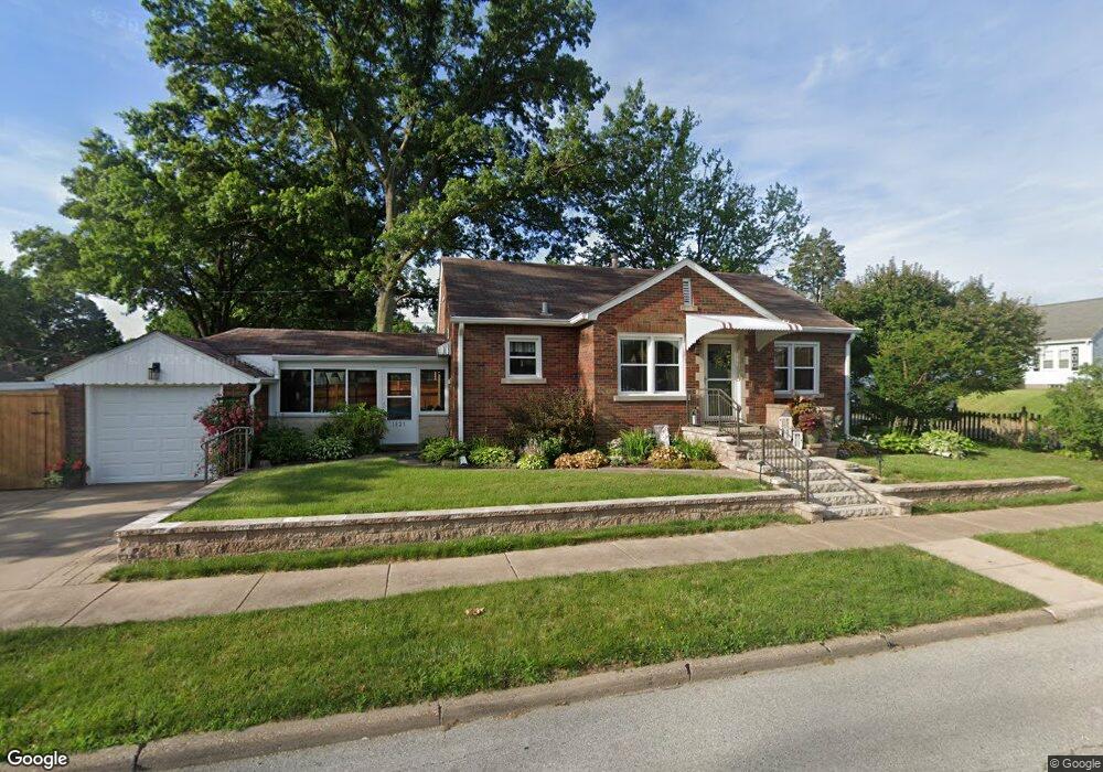 1821 W Dover Ct, Davenport, IA 52804 - photo 1