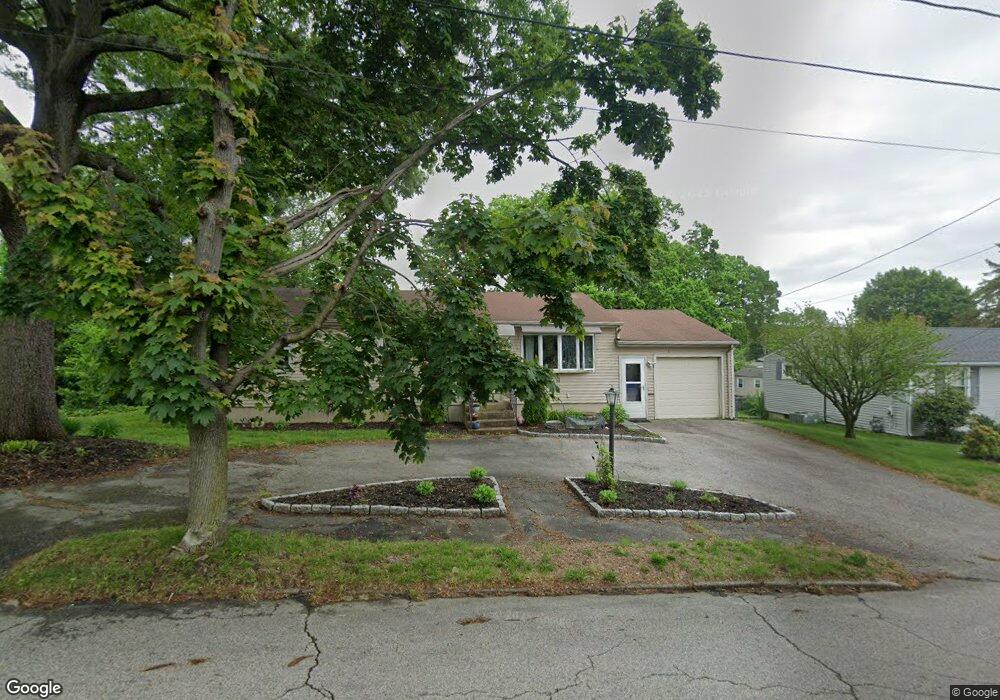 52 Quail Hollow Rd, Cranston, RI 02920 - photo 1