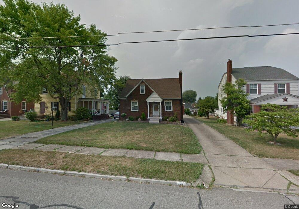 185 Como St, Struthers, OH 44471 - photo 1