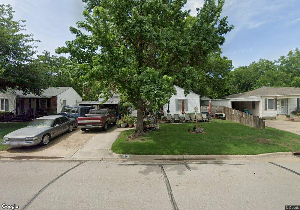 721 Maxwell St NW, Ardmore, OK 73401 - photo 1