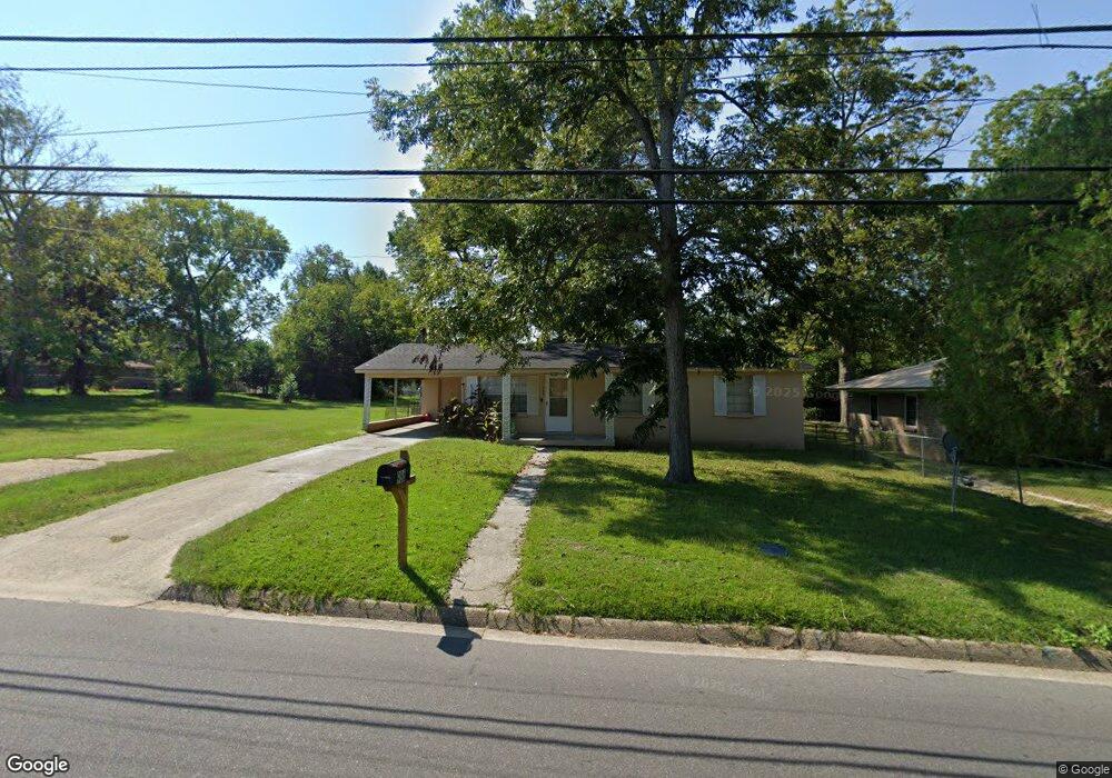 986 E Burdeshaw St, Dothan, AL 36303 - photo 1