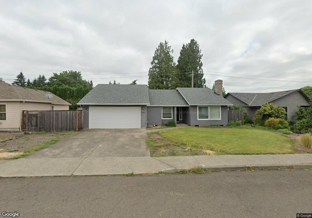 542 SE 6th Place, Canby, OR 97013 - photo 1