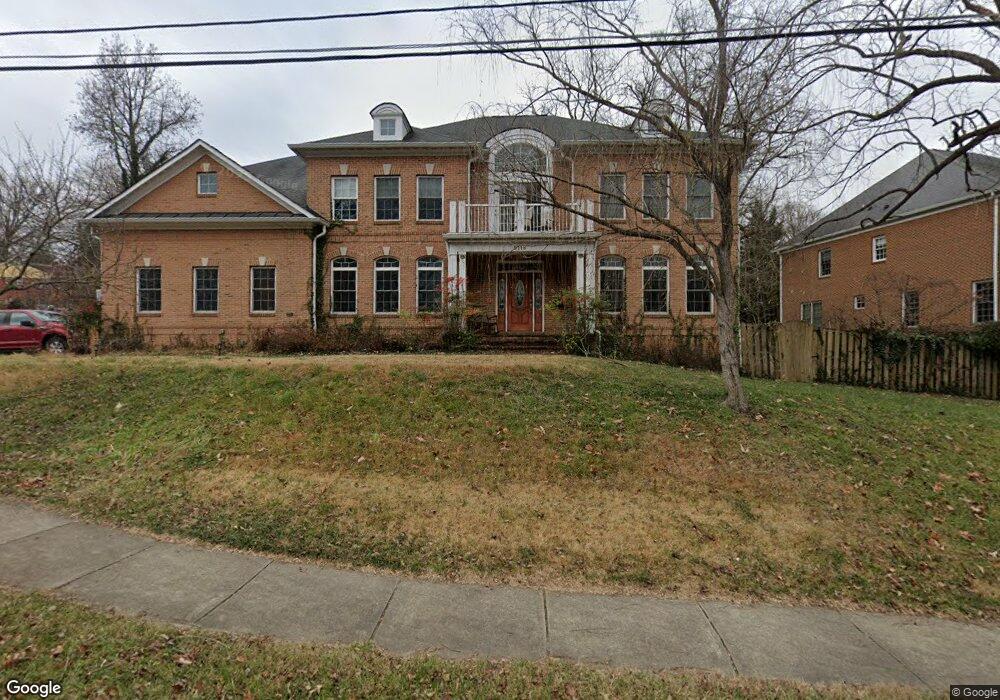 9118 Jones Mill Rd, Chevy Chase, MD 20815 - photo 1