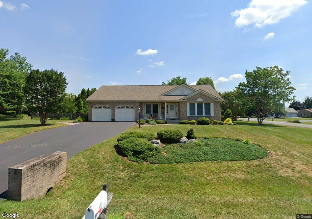 8163 Hunter Trail Ct, Frederick, MD 21702 - photo 1