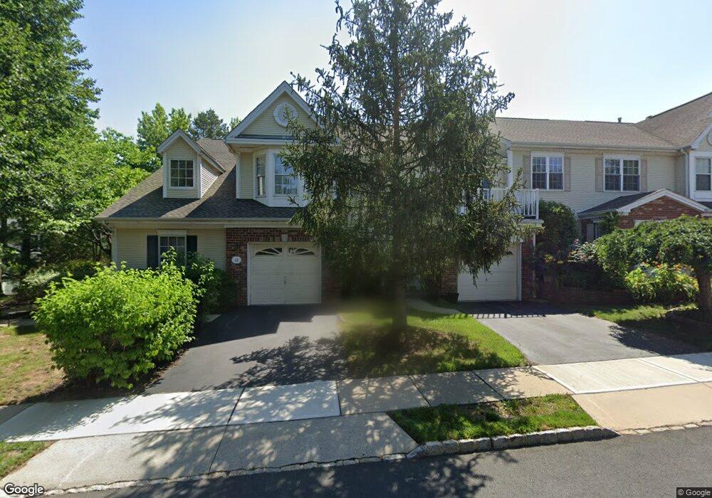 10 Garnet Ct, Franklin Park, NJ 08823 - photo 1