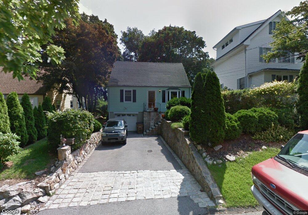 37 Dale Place, Stamford, CT 06906 - photo 1