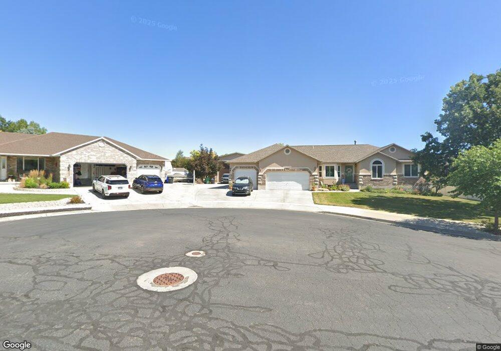 5212 Saddlecrest Cir, West Jordan, UT 84081 - photo 1