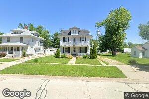 418 E Main St, Lisbon, IA 52253