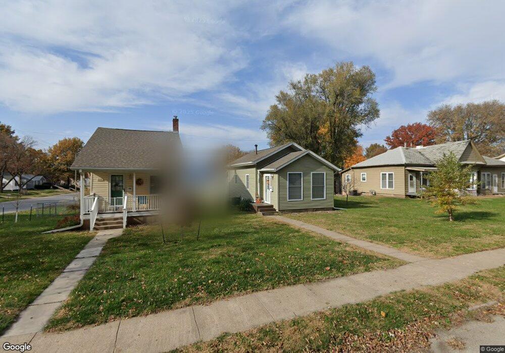 908 S Center St, Shenandoah, IA 51601 - photo 1