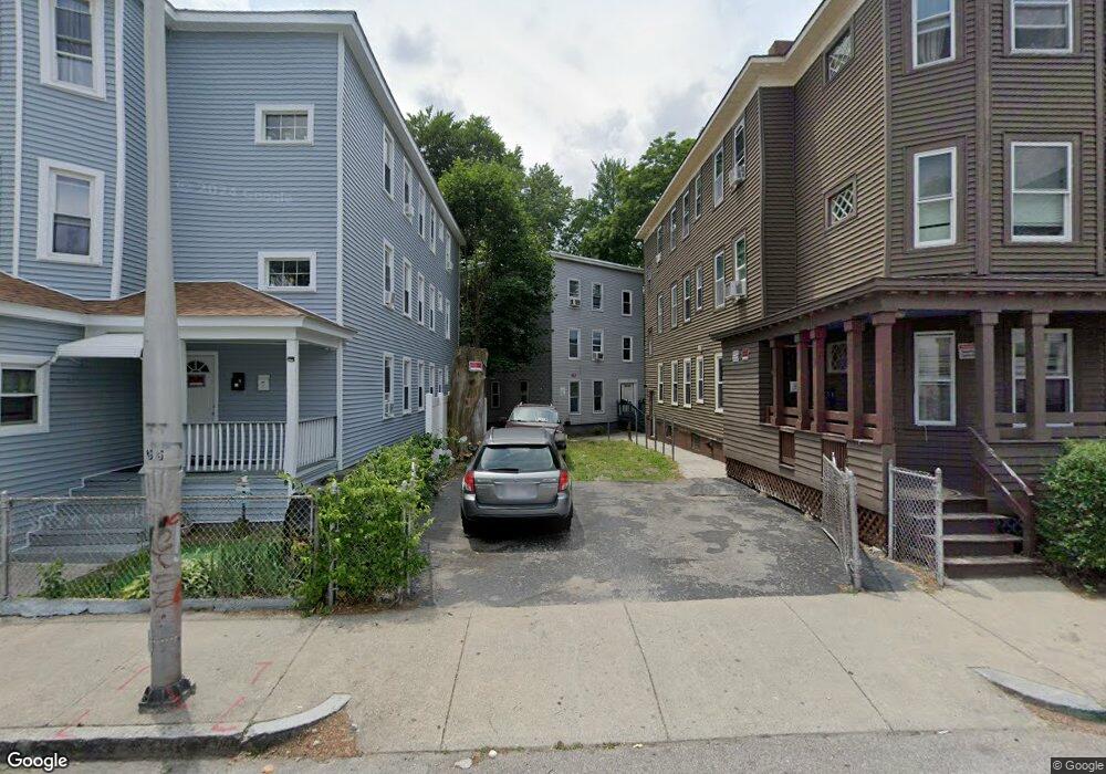 15 1/2 Kingsbury St unit 2, Worcester, MA 01610 - photo 1