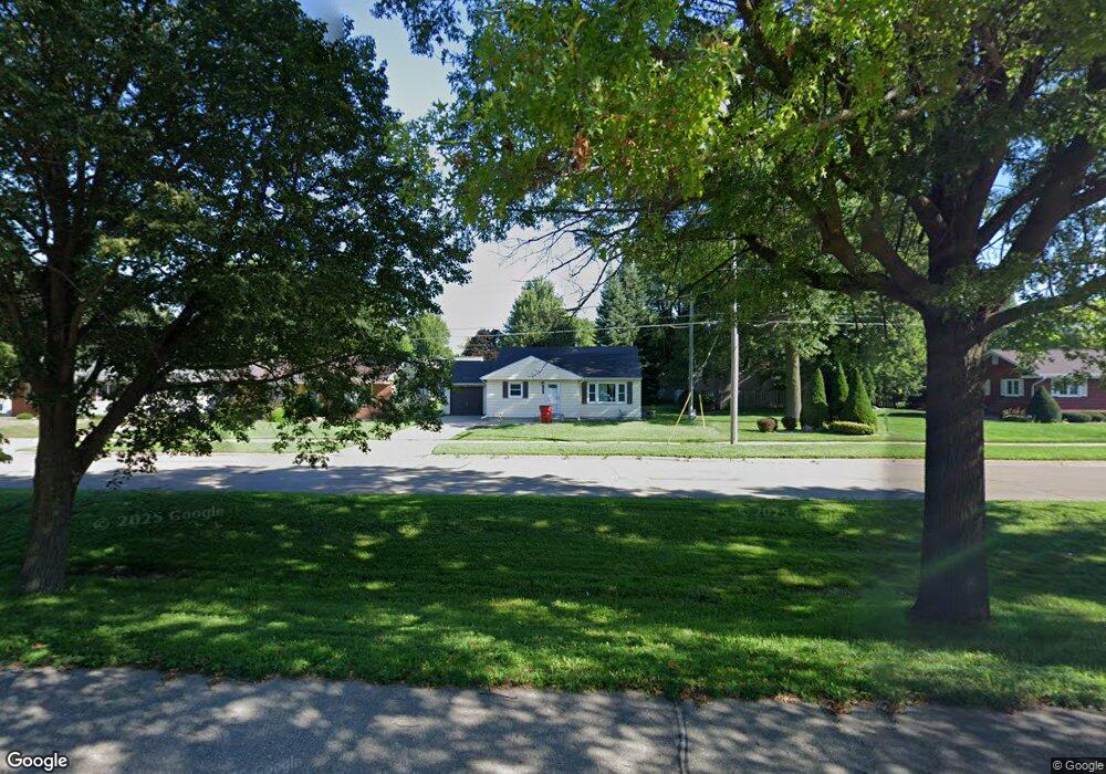 1904 W Oakland Ave, Austin, MN 55912 - photo 1