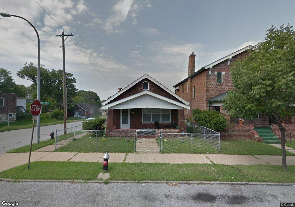 4101 N Taylor Ave, Saint Louis, MO 63115 - photo 1