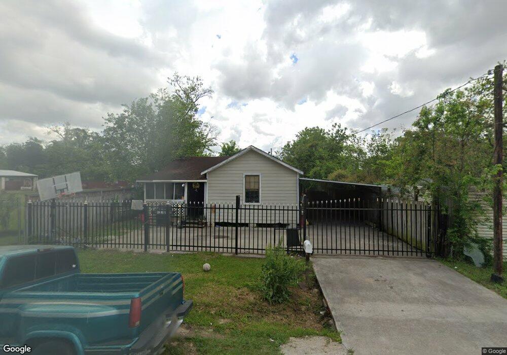 8108 Nellie St, Houston, TX 77022 - photo 1