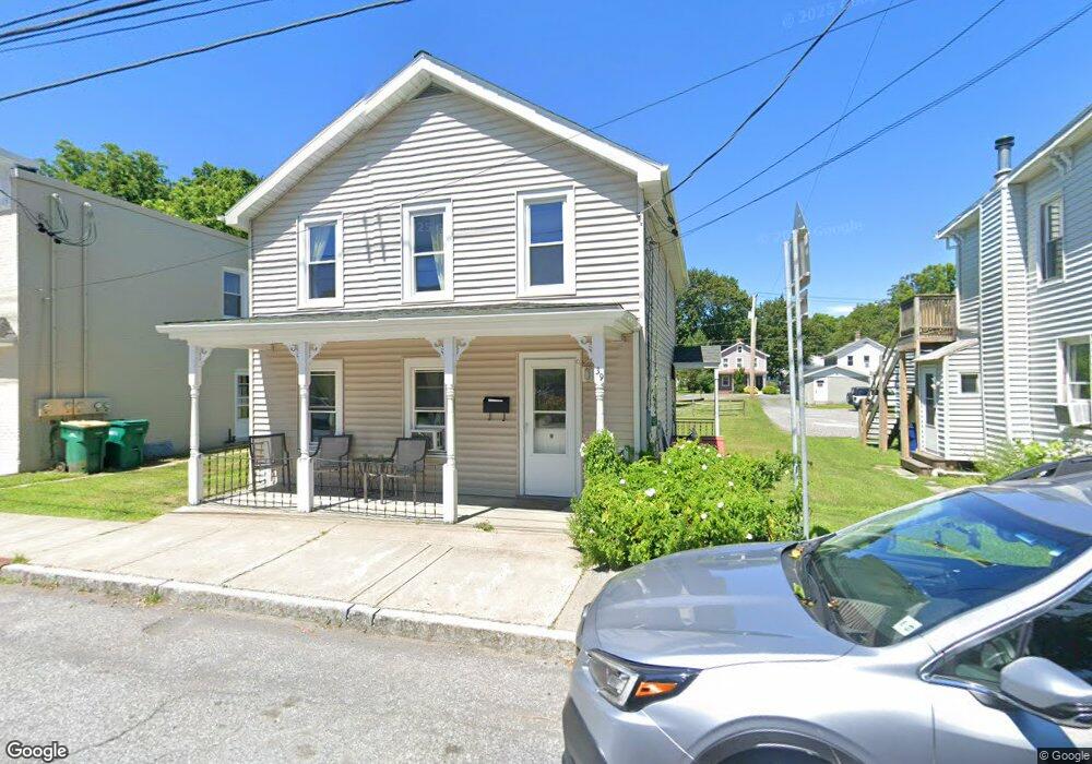 39 W Market St unit 43, Red Hook, NY 12571 - photo 1