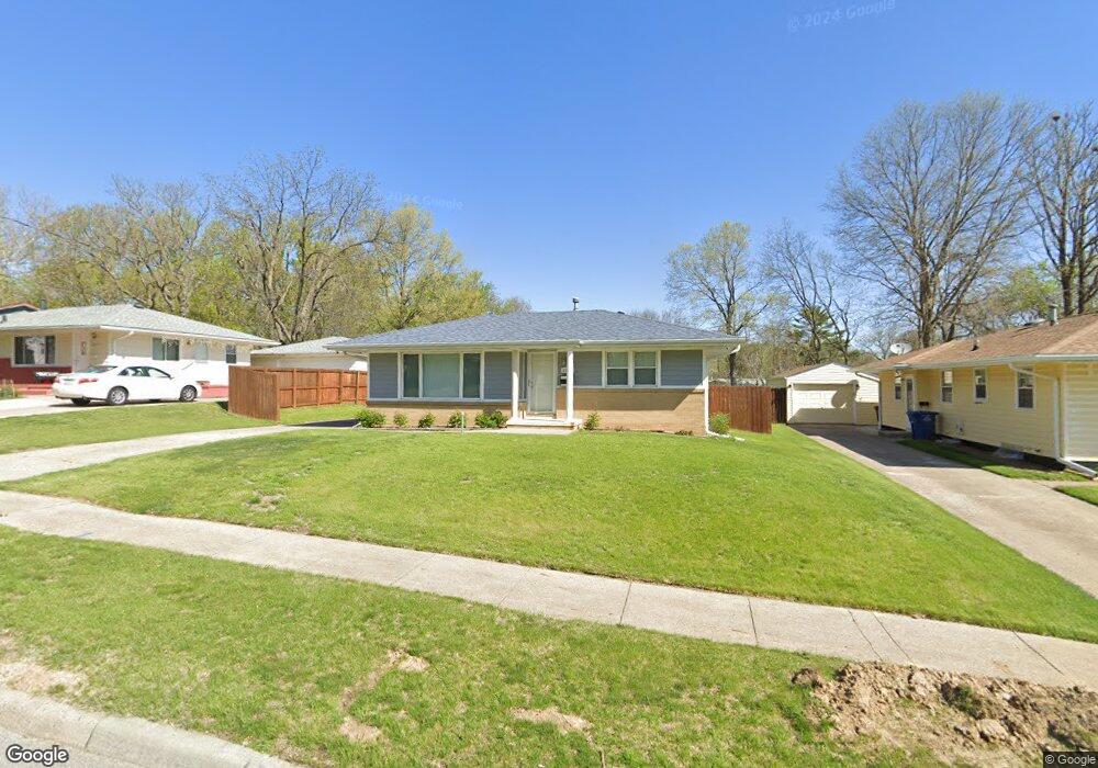 2405 Holcomb Ave, Des Moines, IA 50310 - photo 1