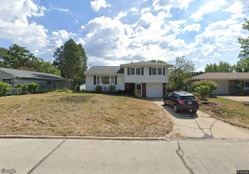 1436 25th St SE, Cedar Rapids, IA 52403 - photo 1