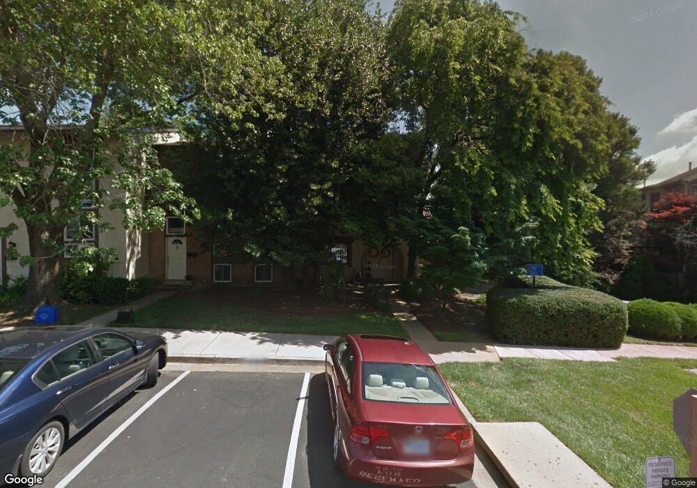 9530 Blake Ln, Fairfax, VA 22031 - photo 1