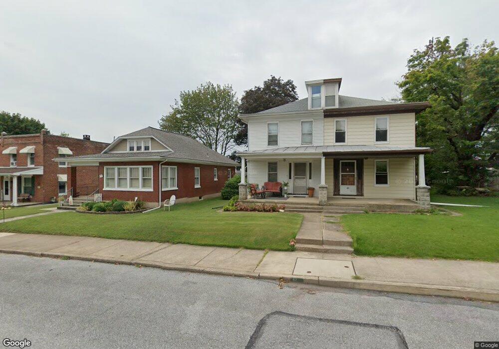 42 S 4th St, Mount Wolf, PA 17347 - photo 1