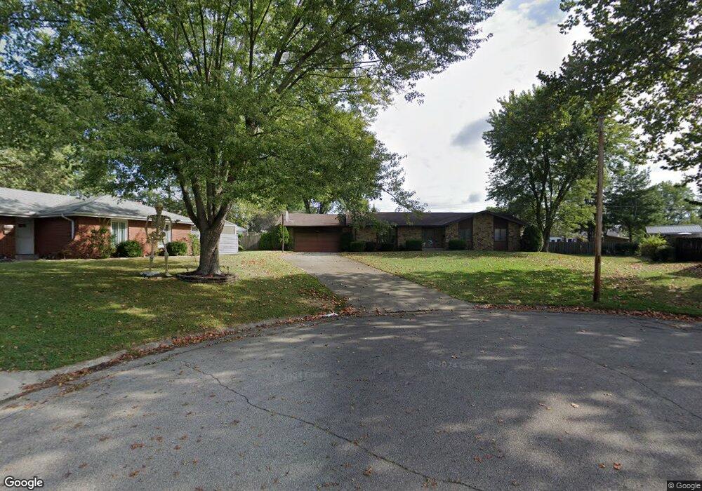 3145 Sumac Ct, Columbus, IN 47203 - photo 1