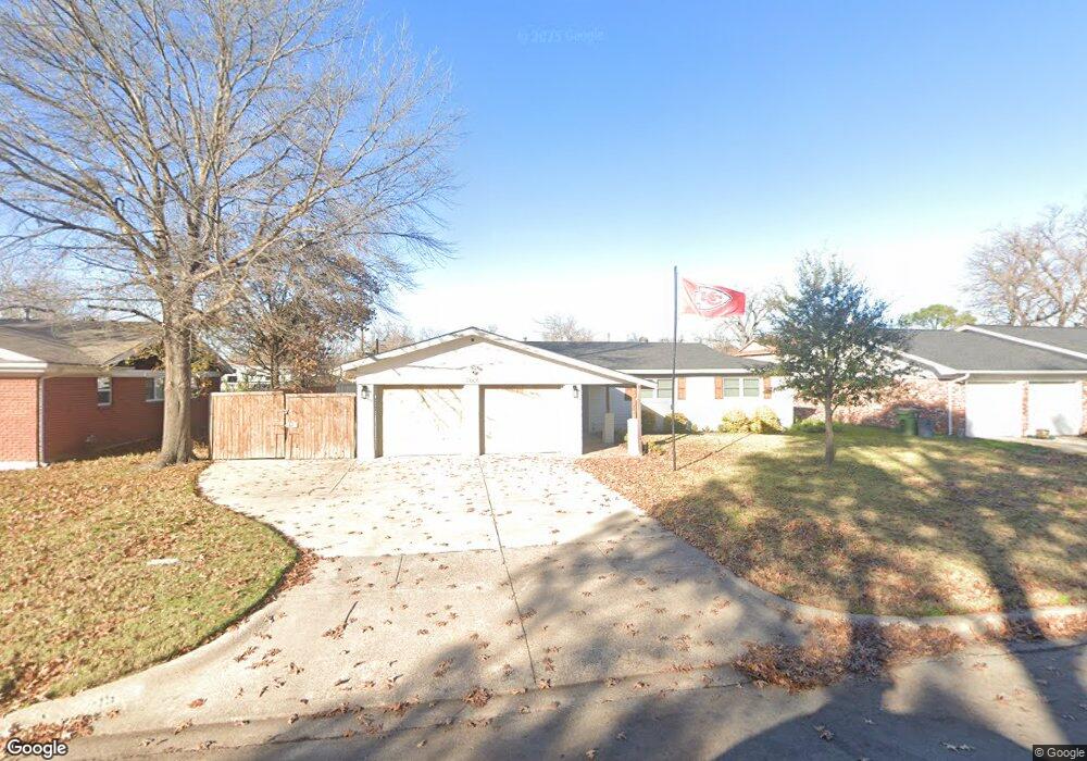 7605 Sybil Dr, North Richland Hills, TX 76180 - photo 1