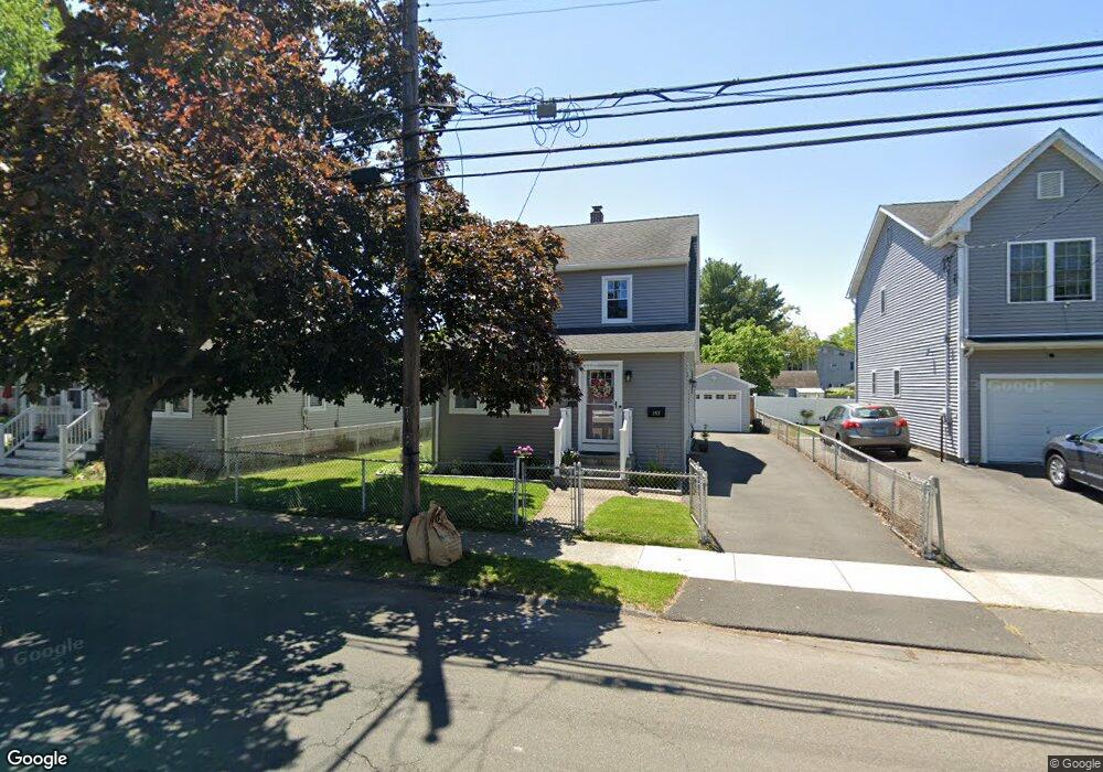 353 Birdseye St, Stratford, CT 06615 - photo 1