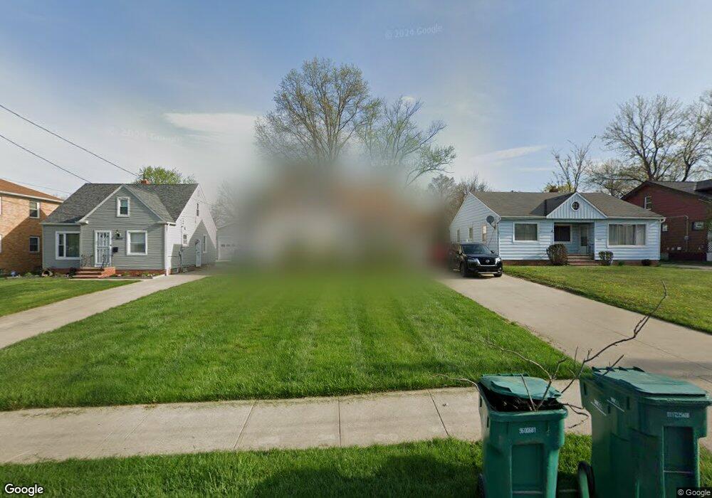 18617 Libby Rd, Maple Heights, OH 44137 - photo 1