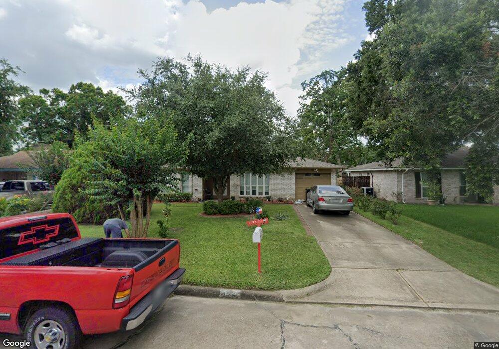 16642 Forest Bend Ave, Friendswood, TX 77546 - photo 1