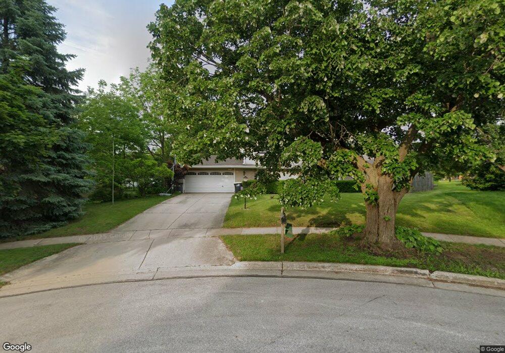 2141 Laura Ct, Waukesha, WI 53186 - photo 1