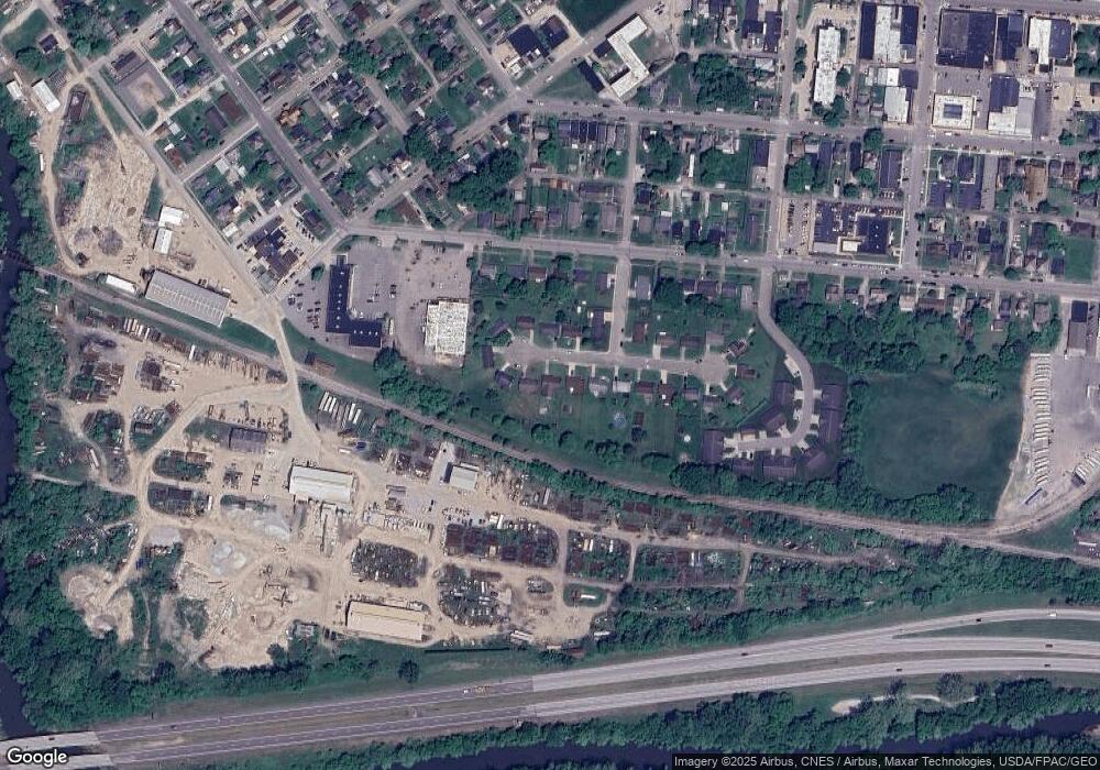 327 Barton St unit L-14, Logan, OH 43138 - photo 1