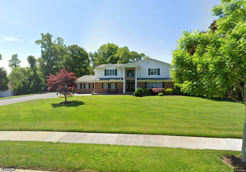 4 Brian St, ComMacK, NY 11725 - photo 1