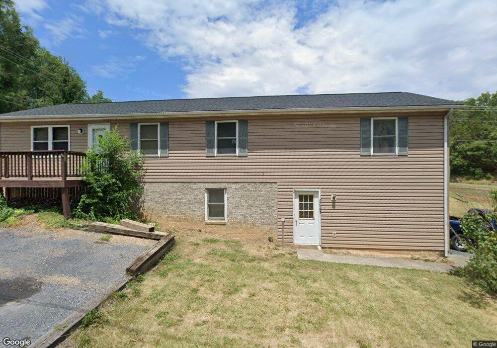 139A E Maphis St unit B, Strasburg, VA 22657 - photo 1