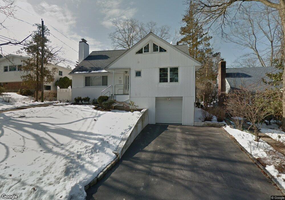 6 York Dr, Great Neck, NY 11021 - photo 1