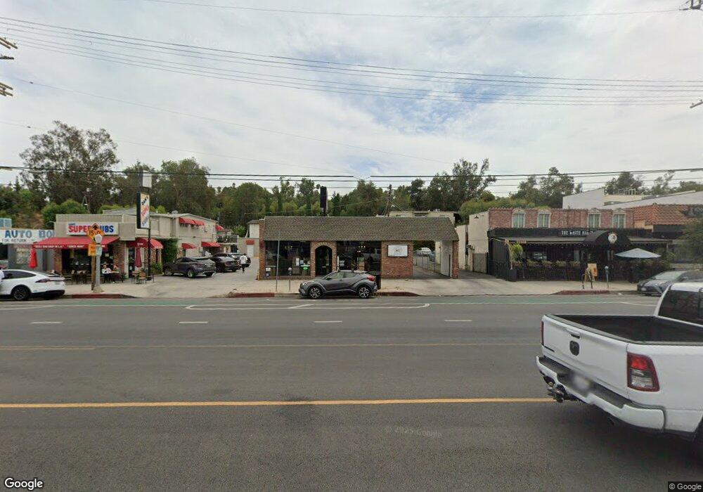 22452 Ventura Blvd, Woodland Hills, CA 91364 - photo 1