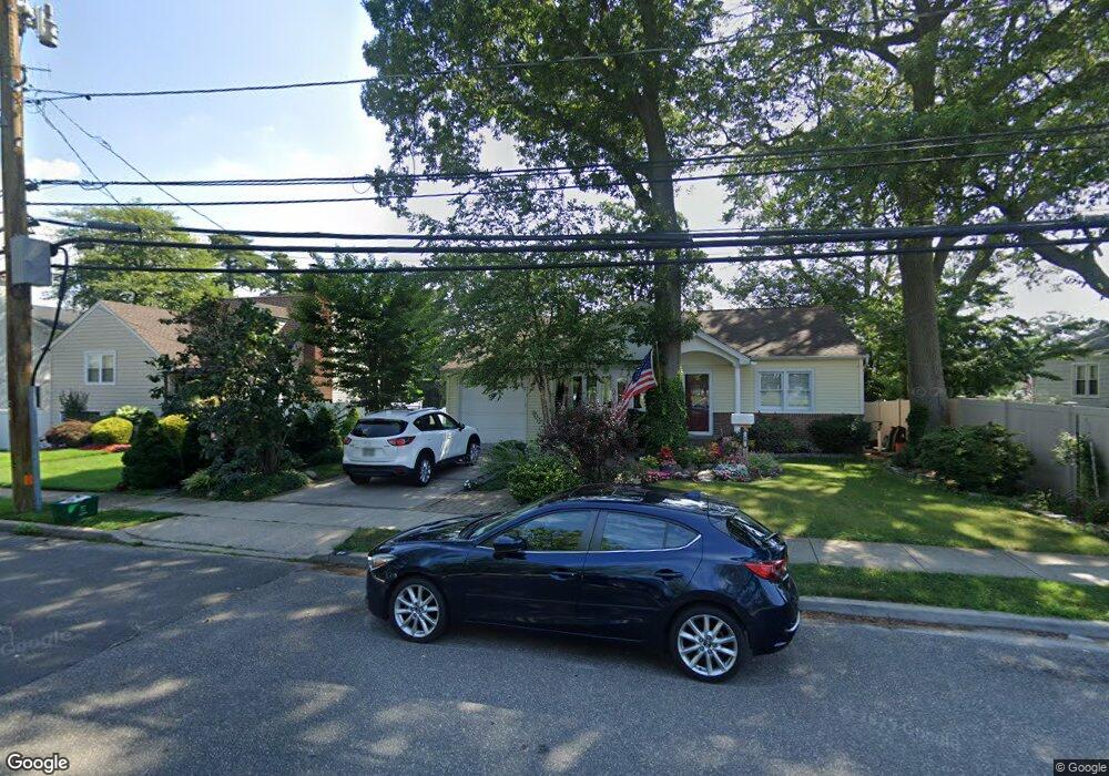 50 Little Whaleneck Rd, Merrick, NY 11566 - photo 1