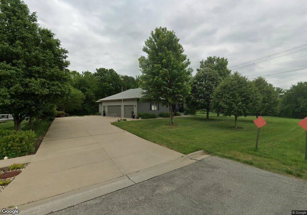 3804 SW 40th St, Topeka, KS 66610 - photo 1