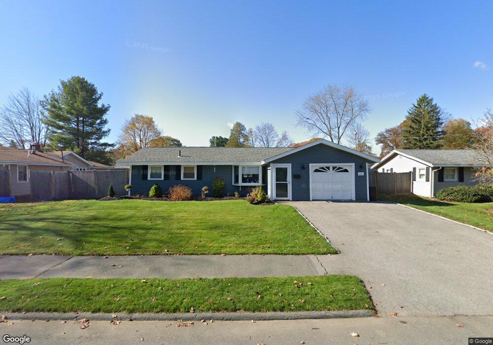 32 N Belgian Rd, Danvers, MA 01923 - photo 1