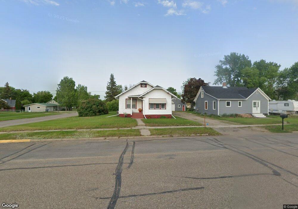 501 Main St, Turtle Lake, ND 58575 - photo 1