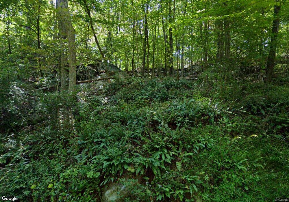 4 Mallard Lake Rd, Pound Ridge, NY 10576 - photo 1