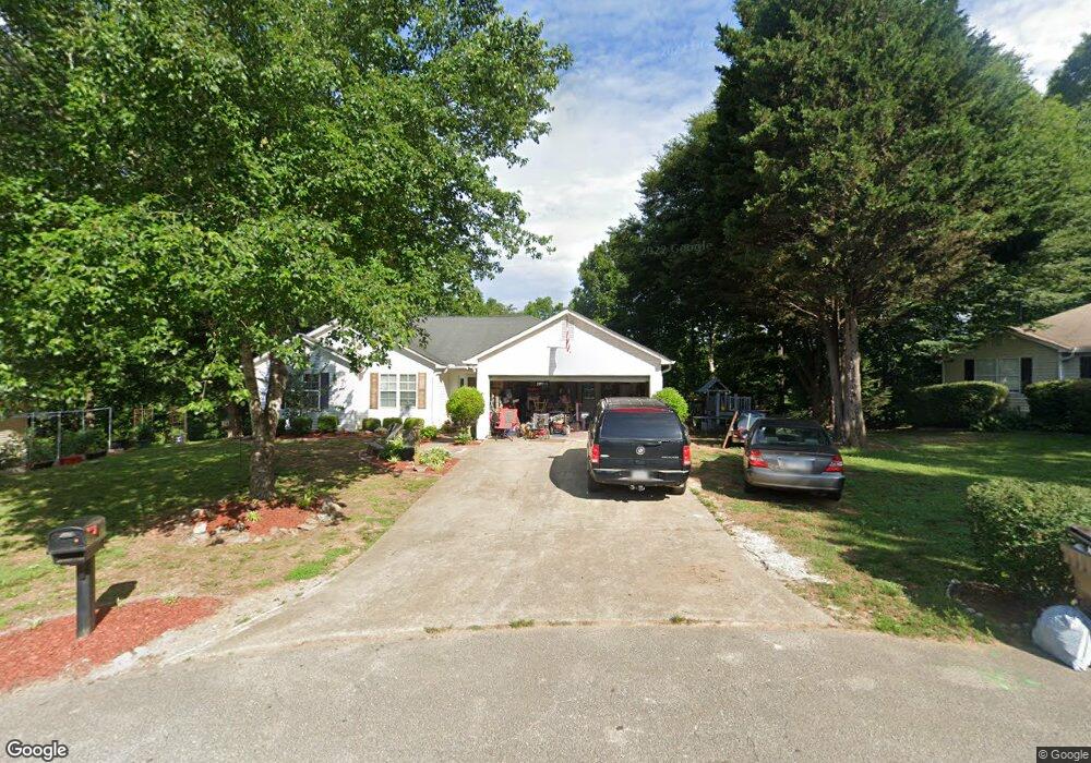 3817 N Rivercrest Dr, Gainesville, GA 30506 - photo 1